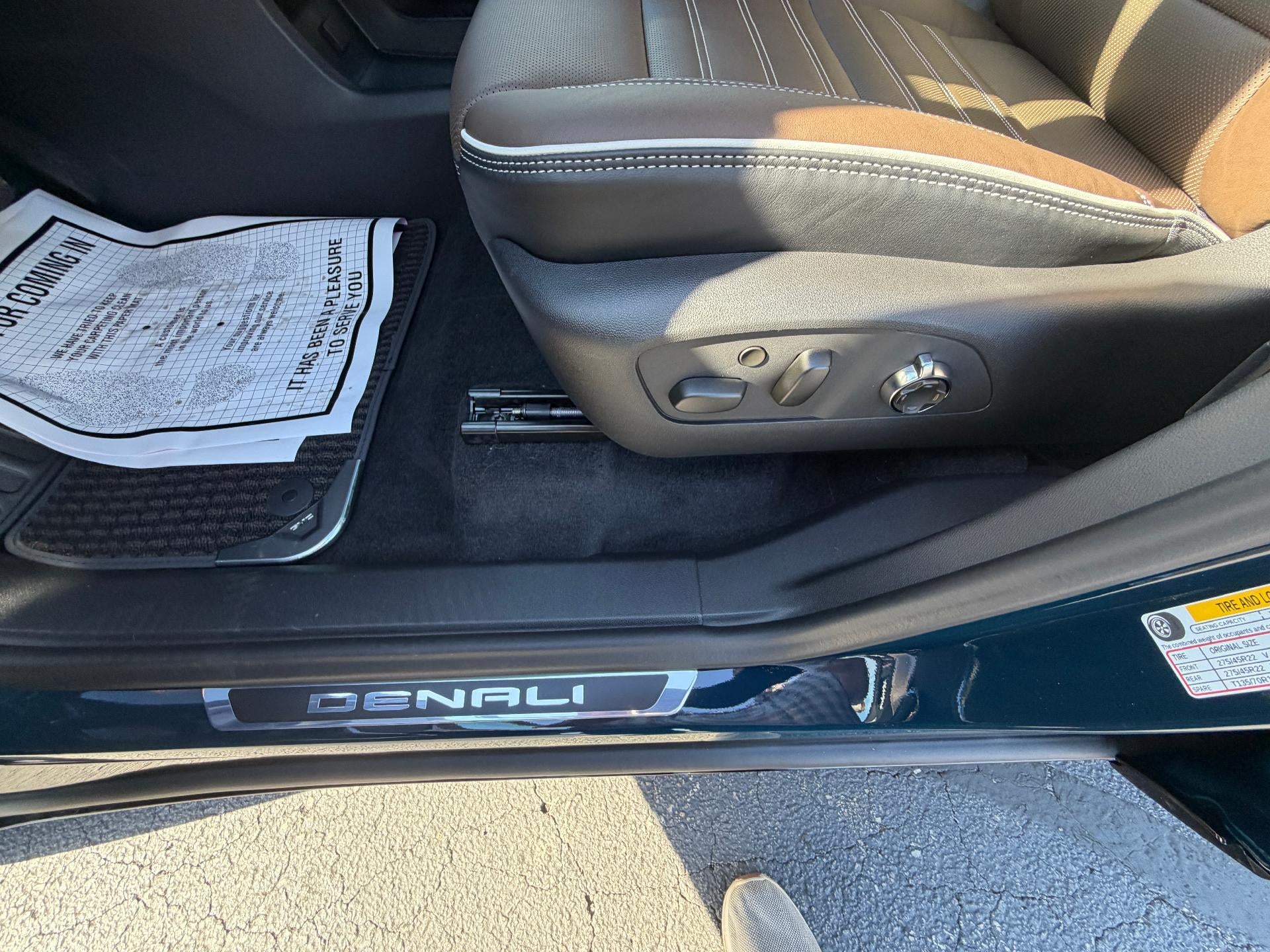 2027 GMC Acadia Denali Ultimate