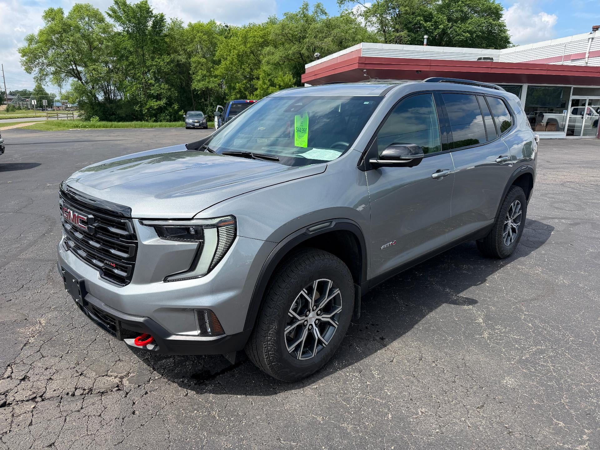 2024 GMC Acadia AT4
