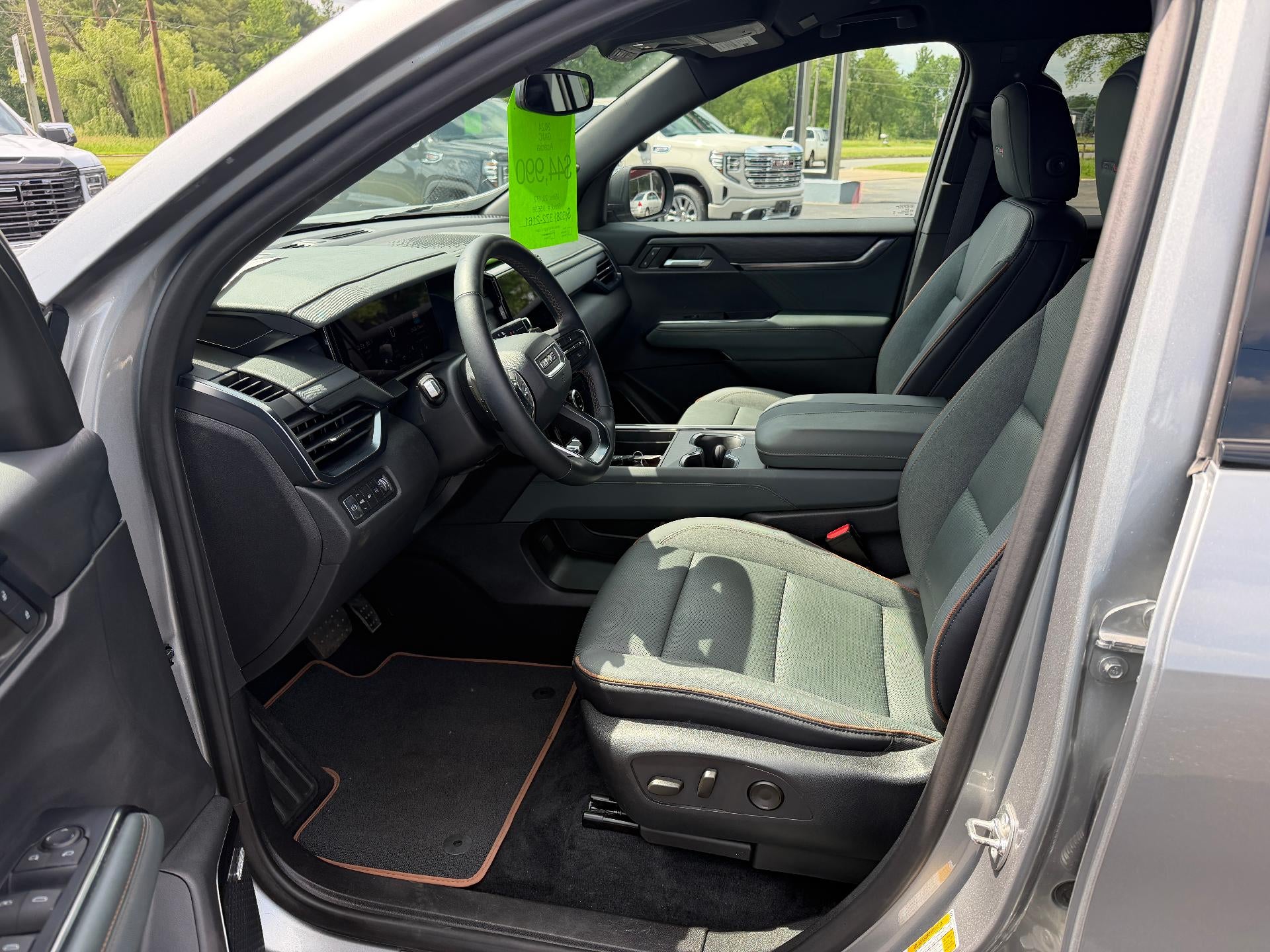 2024 GMC Acadia AT4