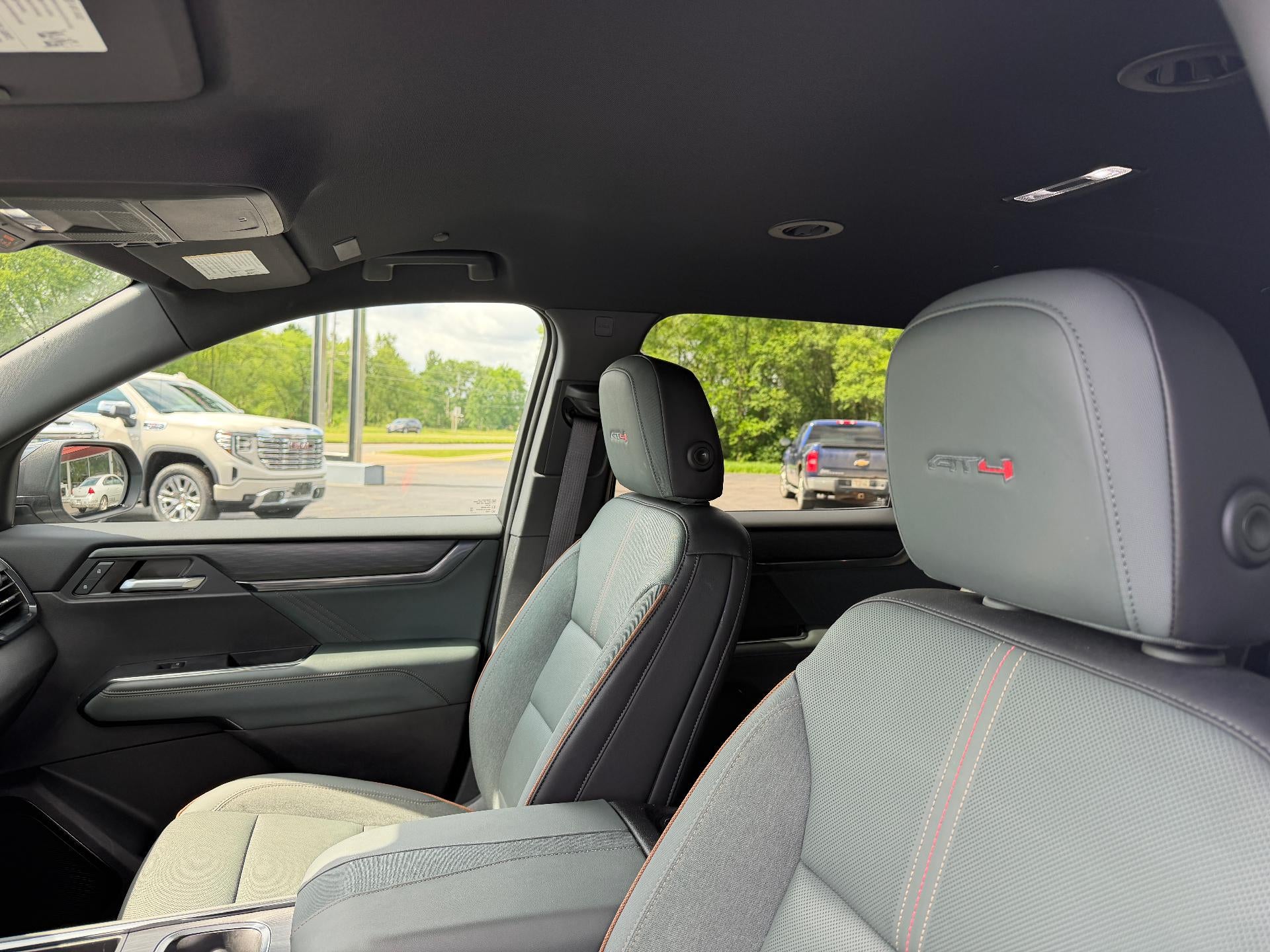 2024 GMC Acadia AT4