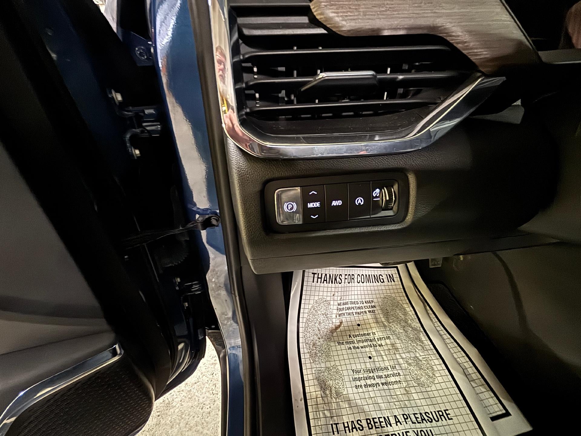 2024 GMC Acadia Denali