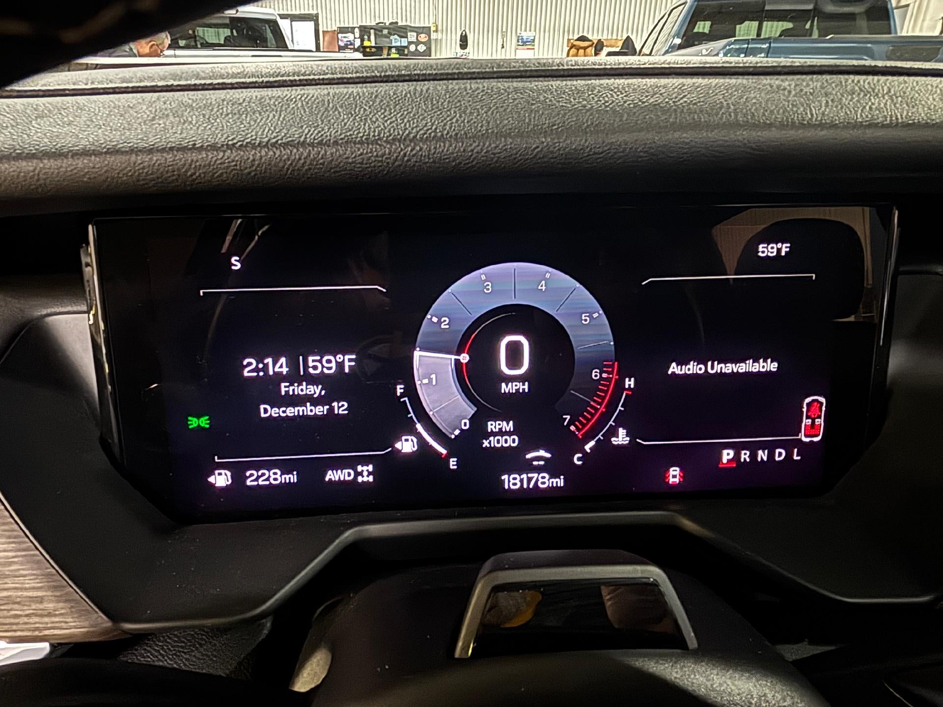 2024 GMC Acadia Denali