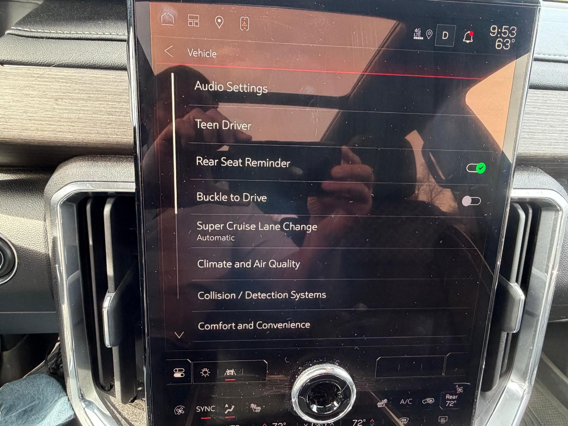 2024 GMC Acadia Denali