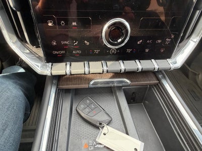 2024 GMC Acadia Denali