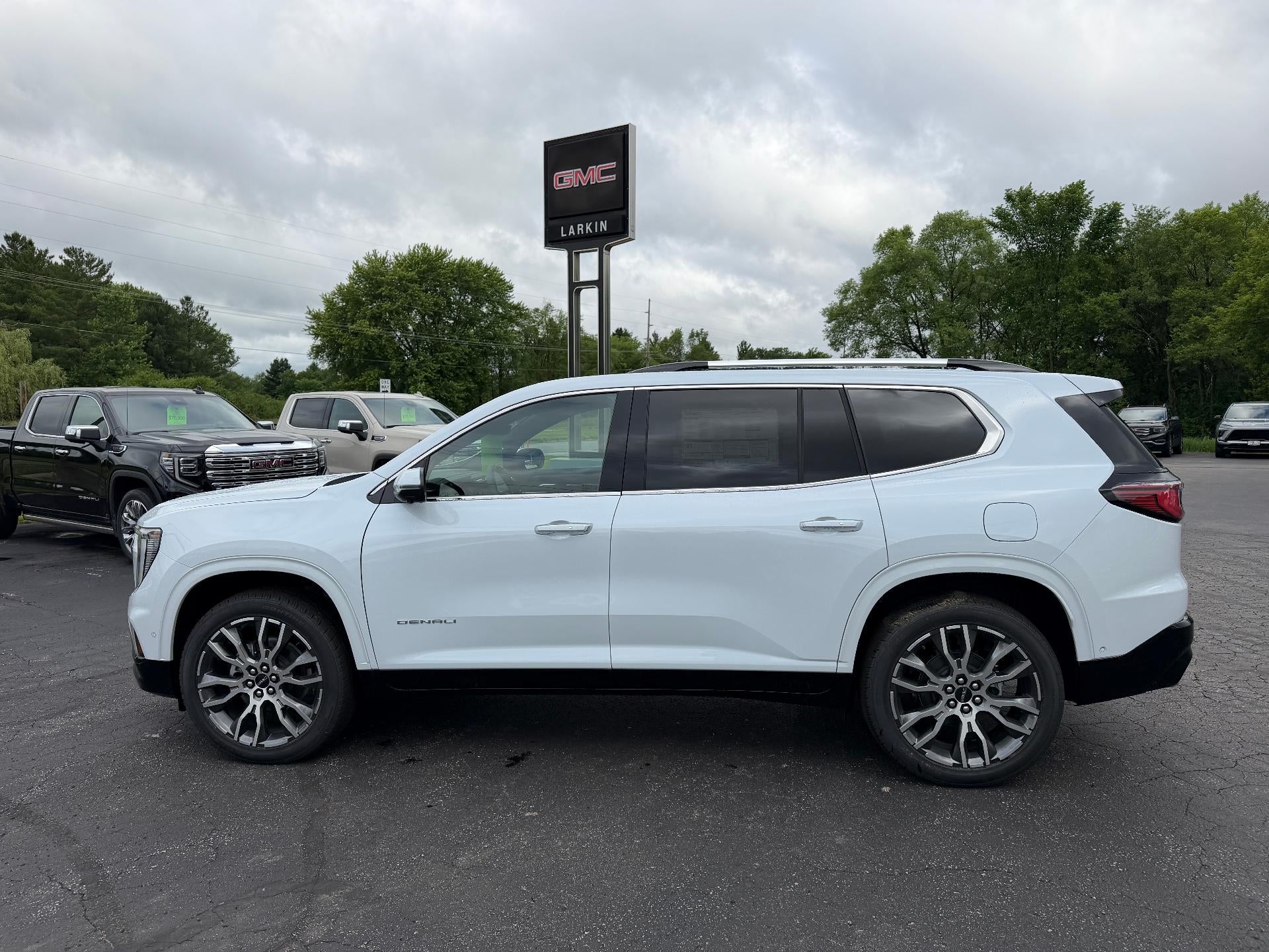 2026 GMC Acadia Denali Ultimate