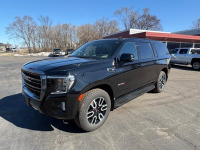 2022 GMC Yukon XL AT4