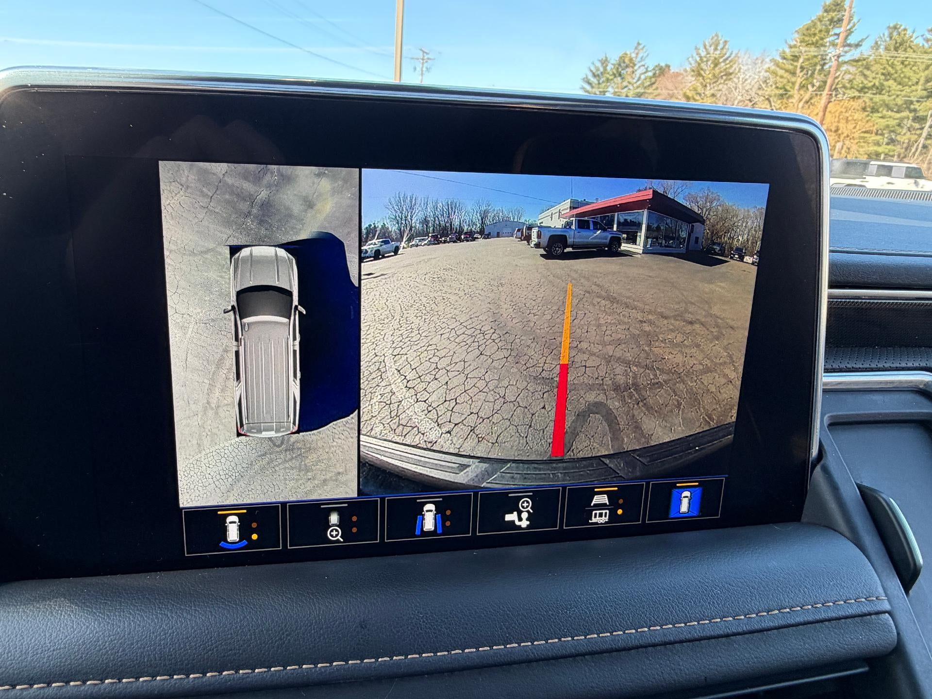 2022 GMC Yukon XL AT4