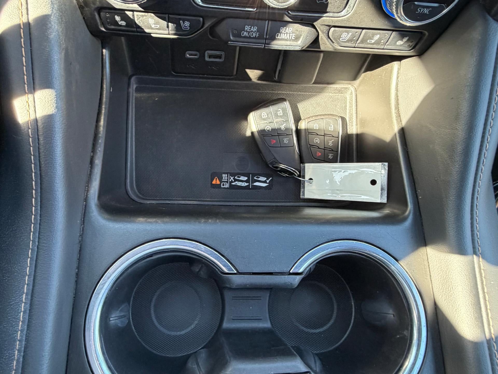 2022 GMC Yukon XL AT4