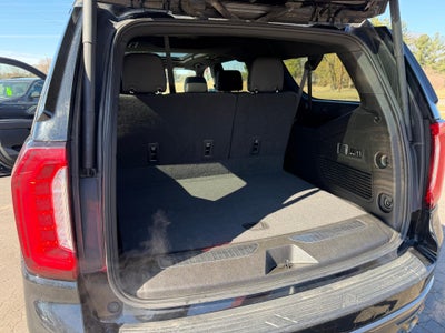 2022 GMC Yukon XL AT4