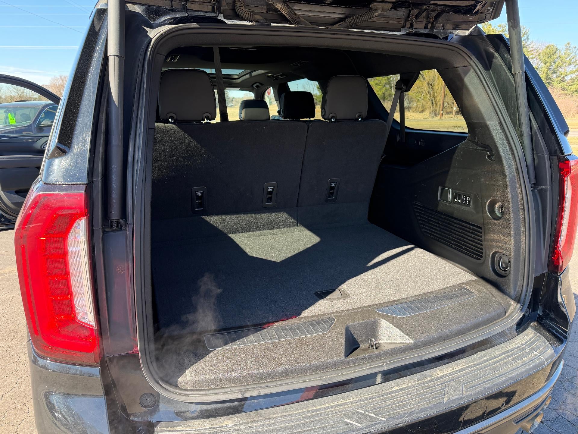 2022 GMC Yukon XL AT4