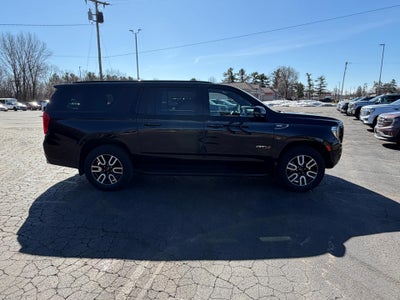2022 GMC Yukon XL AT4