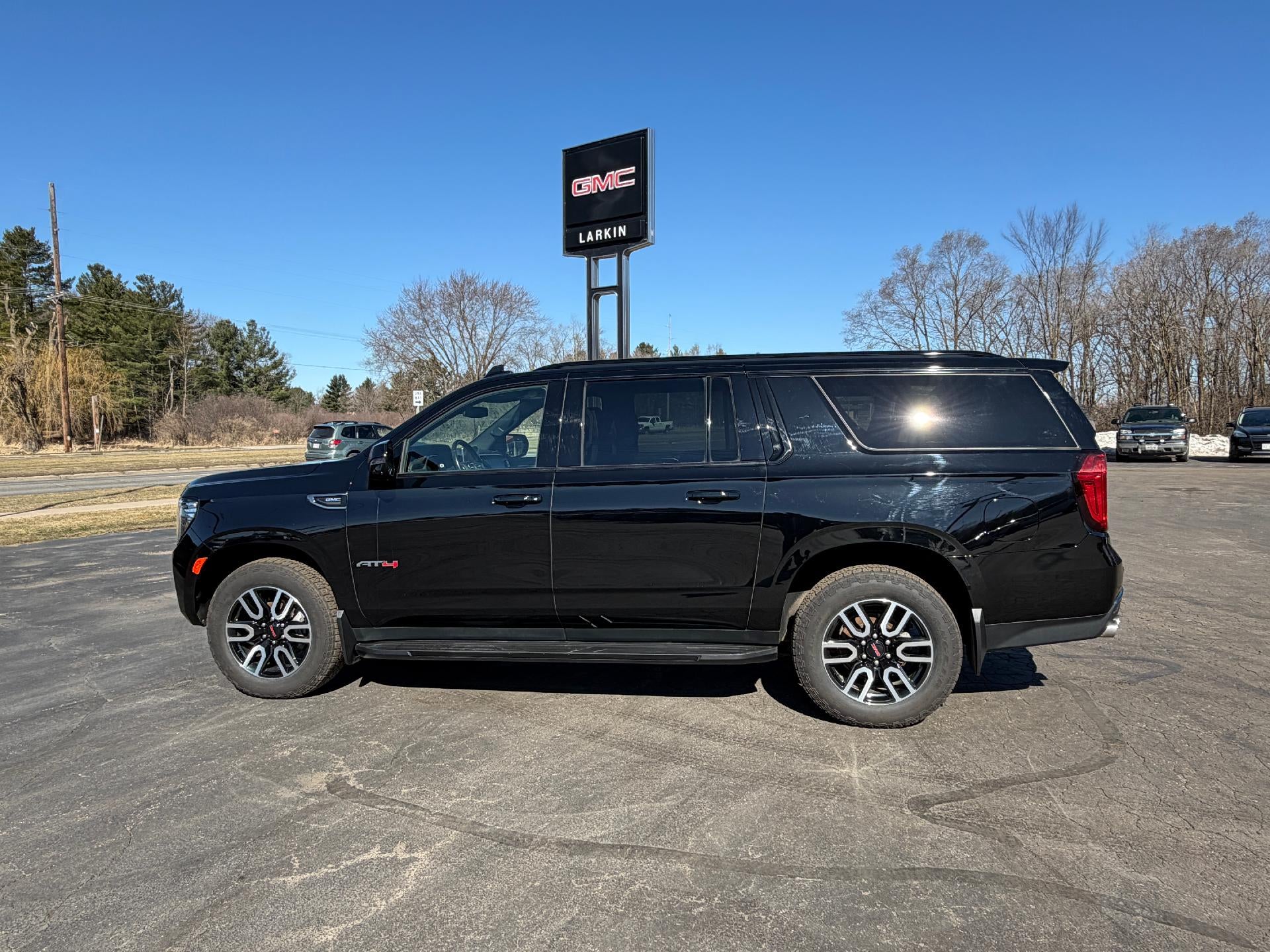 2022 GMC Yukon XL AT4