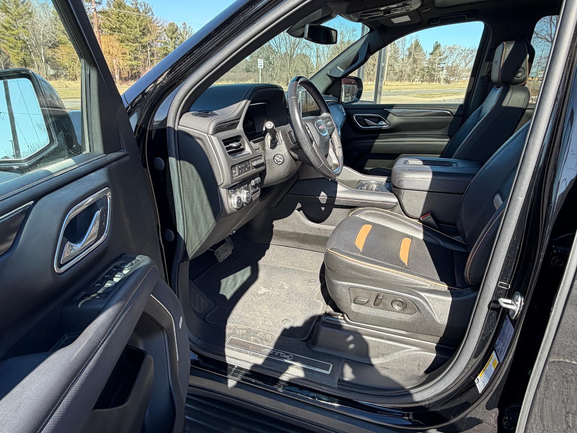 2022 GMC Yukon XL AT4