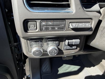 2022 GMC Yukon XL AT4