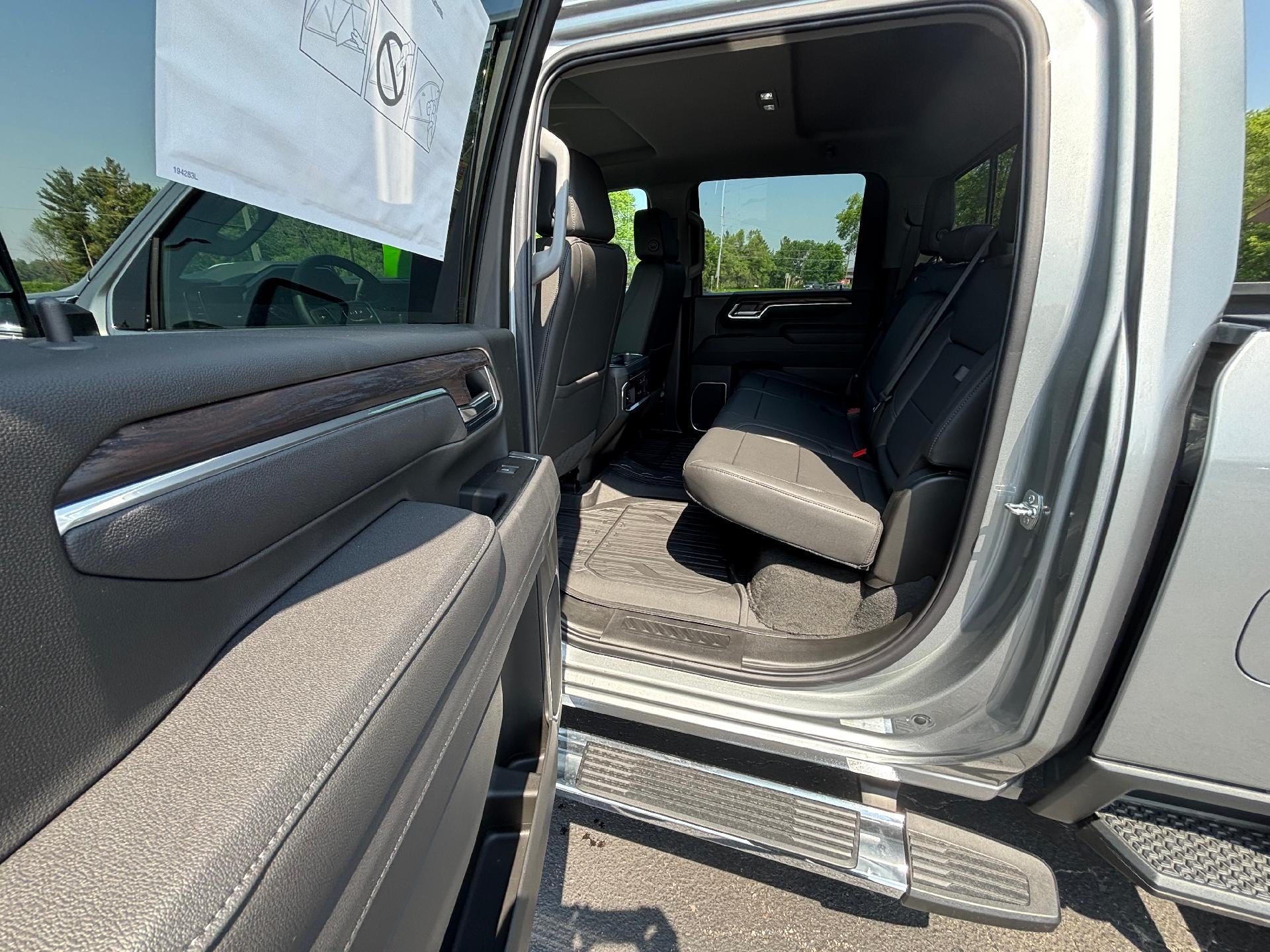 2025 GMC Sierra 2500 HD SLT