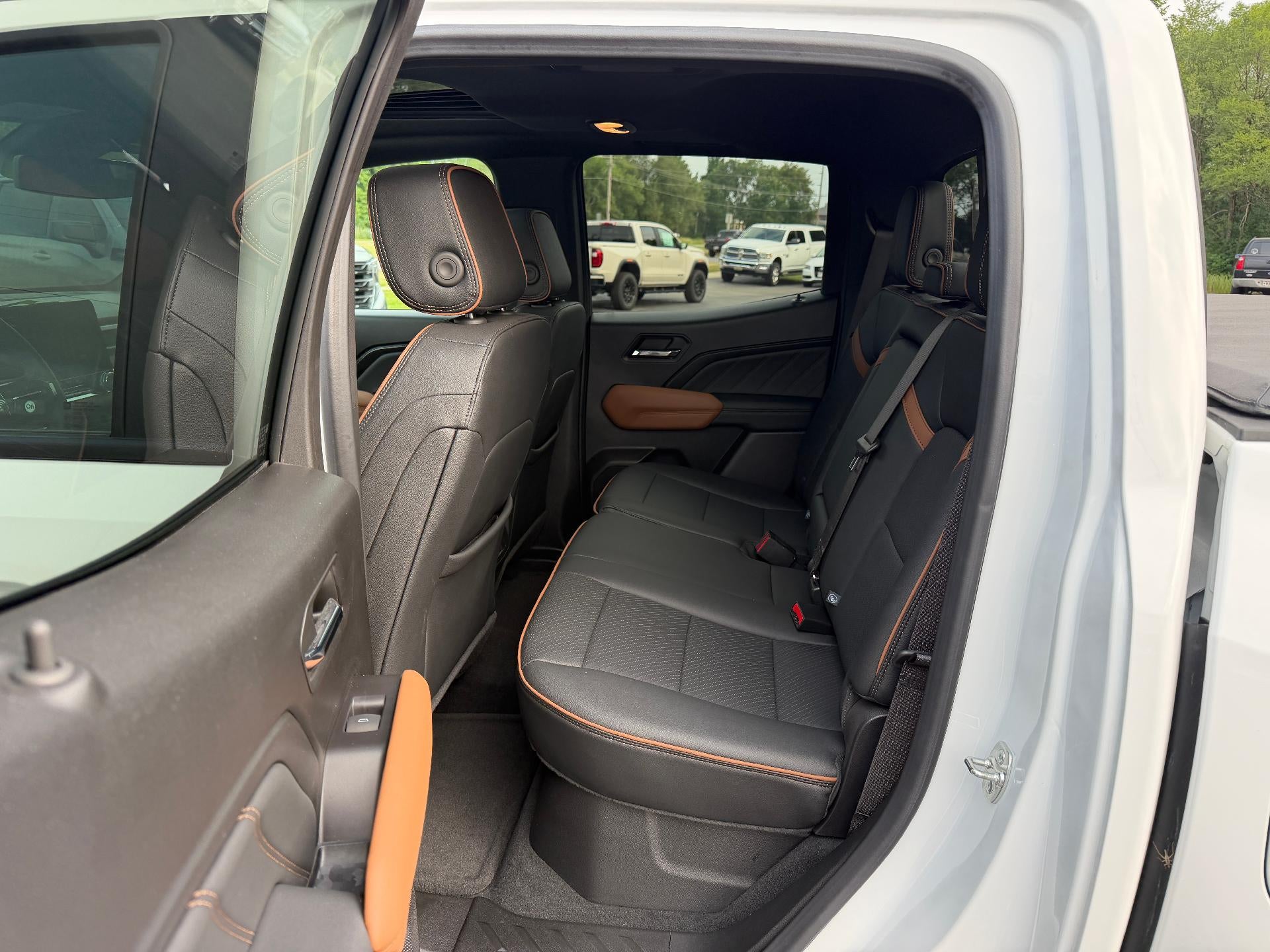 2024 GMC Canyon AT4