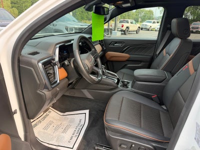 2024 GMC Canyon AT4