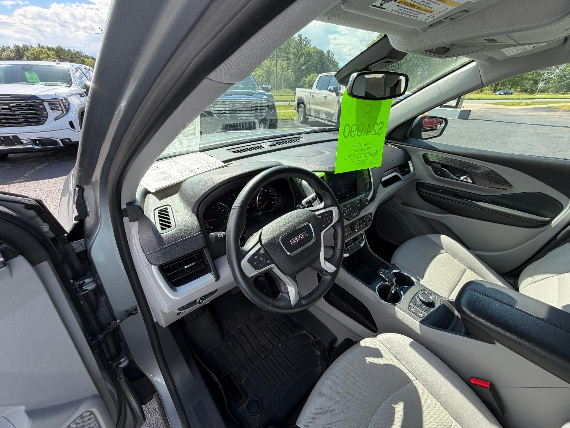 2023 GMC Terrain SLT