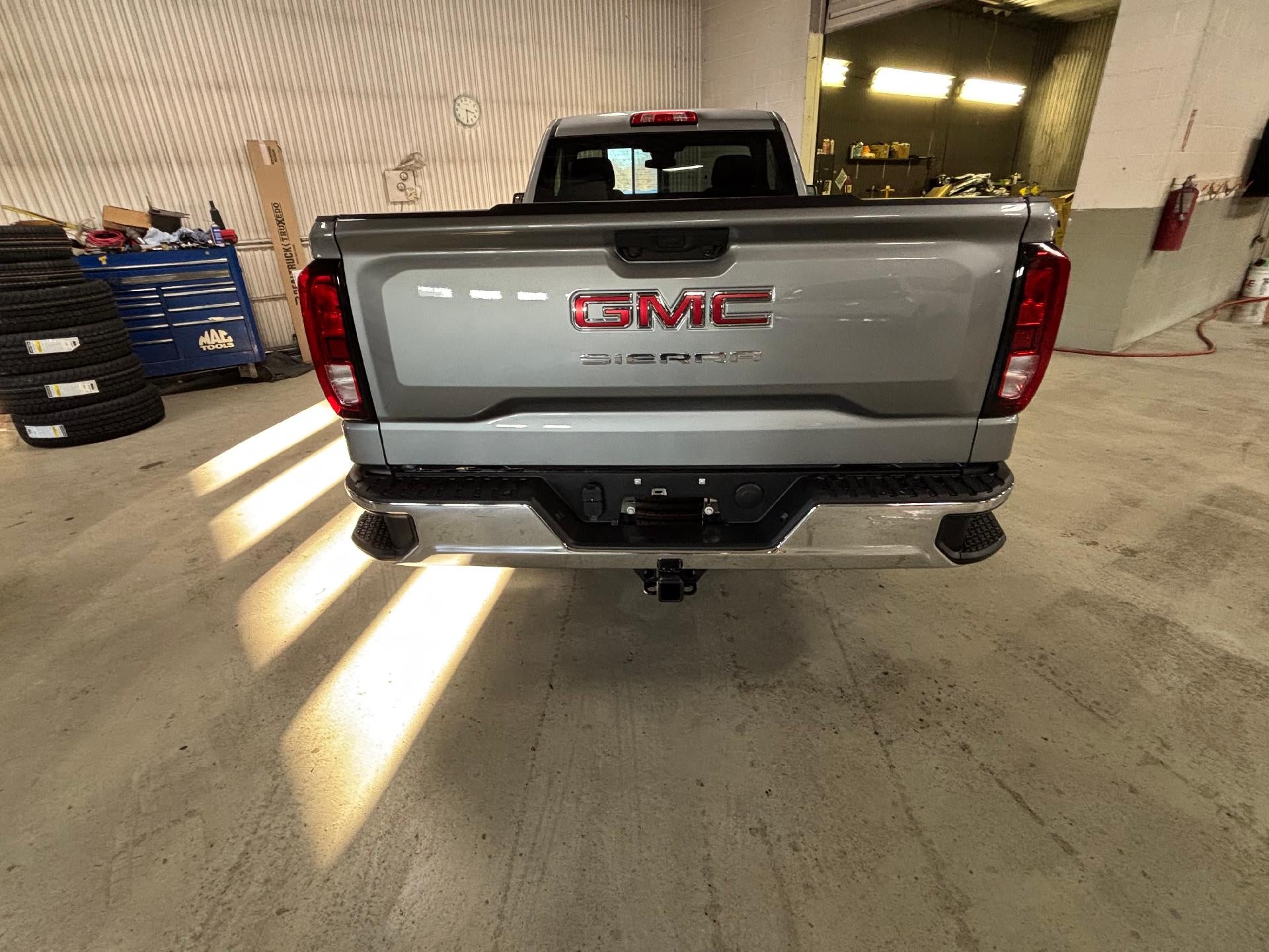 2025 GMC Sierra 1500 Pro