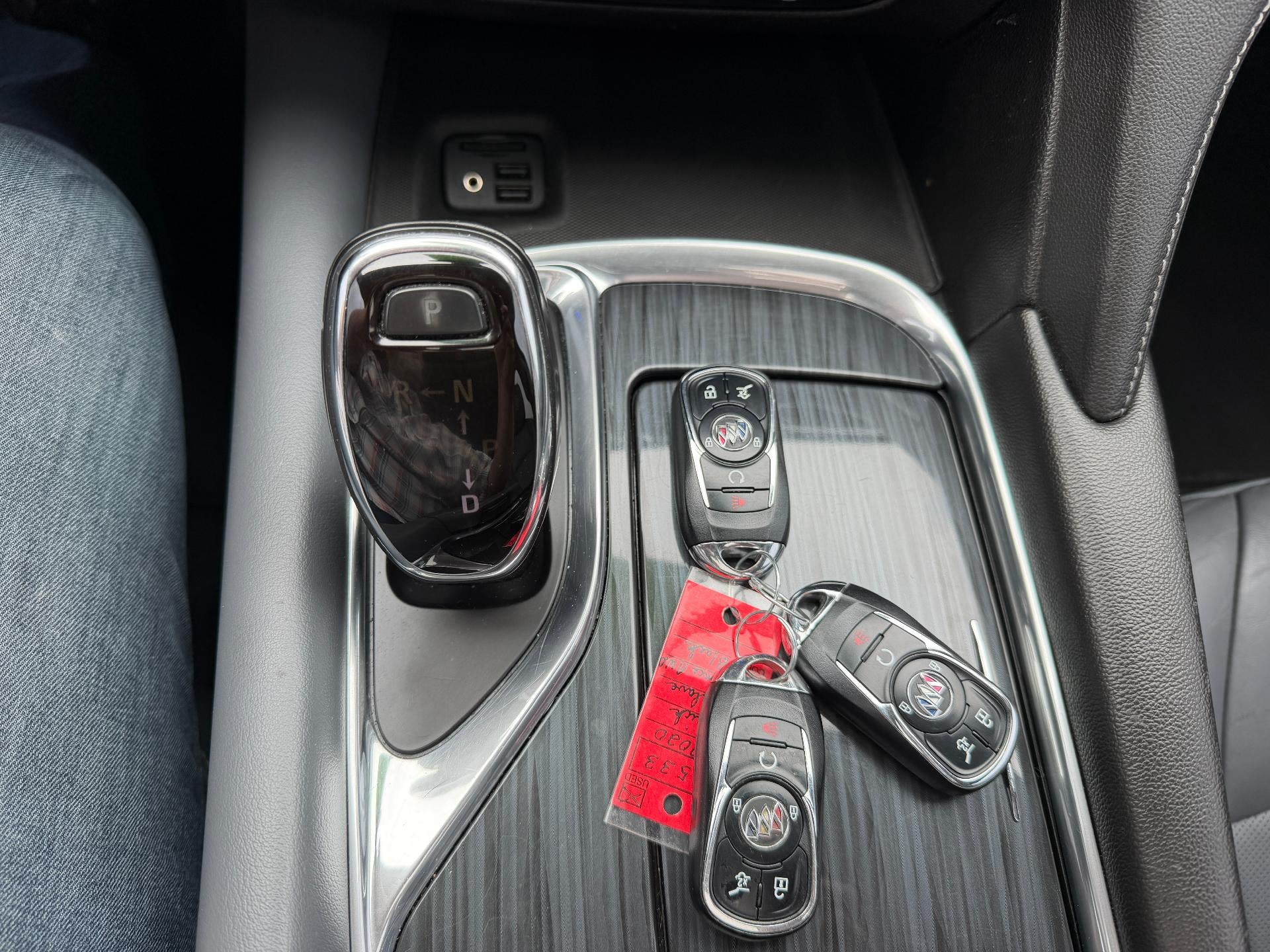 2020 Buick Enclave Essence